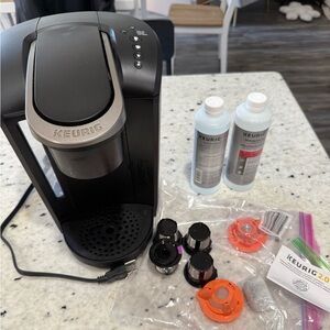 Keurig Black Coffee Maker with Cleaning Kit